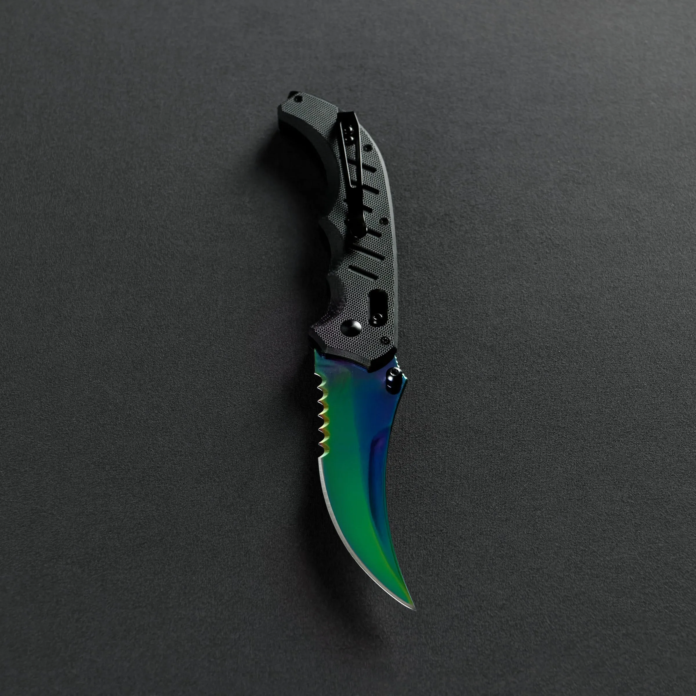 Fade Flip Knife