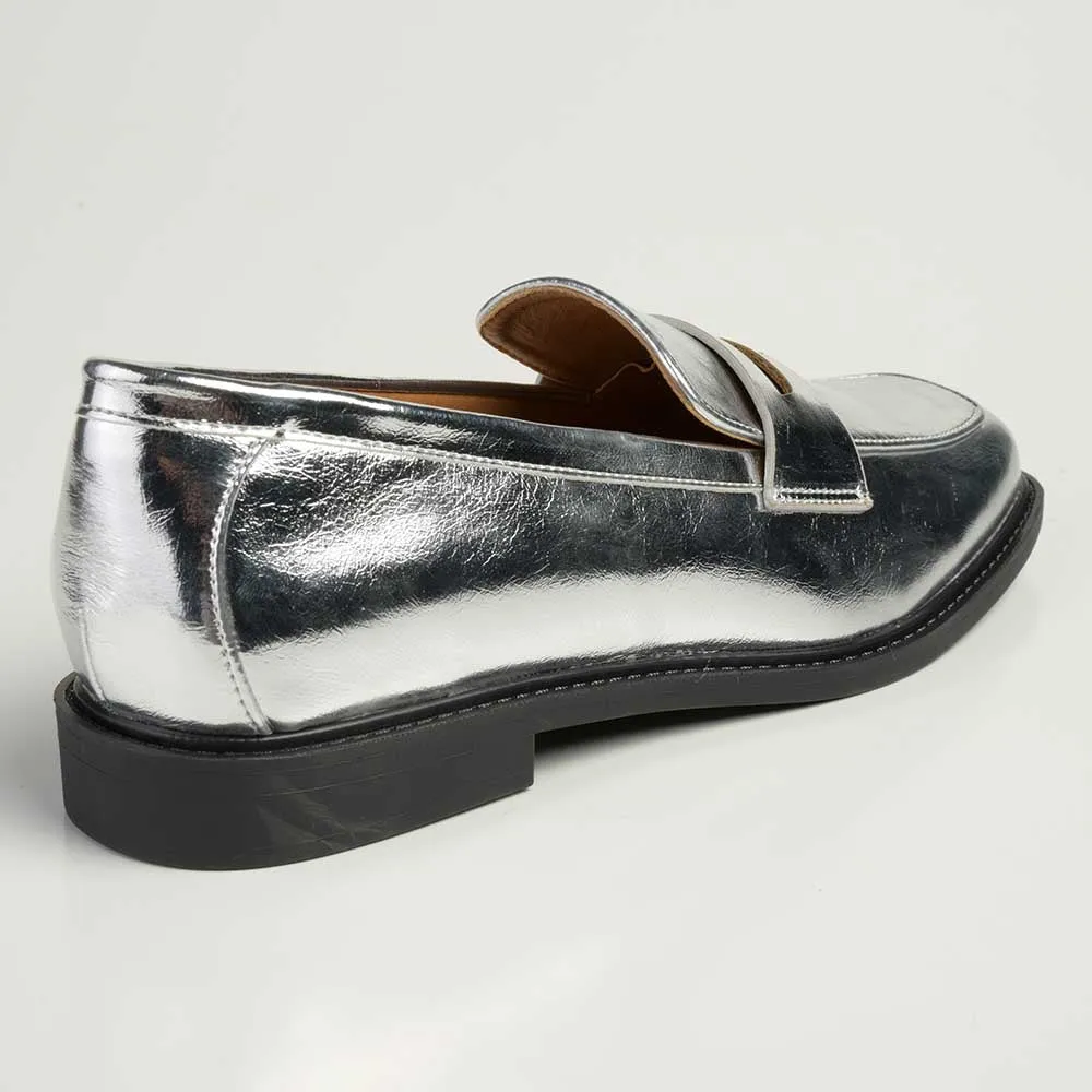 Elegant Silver Madison Pippa Loafers for Women - Stylish Slip-On Footwear